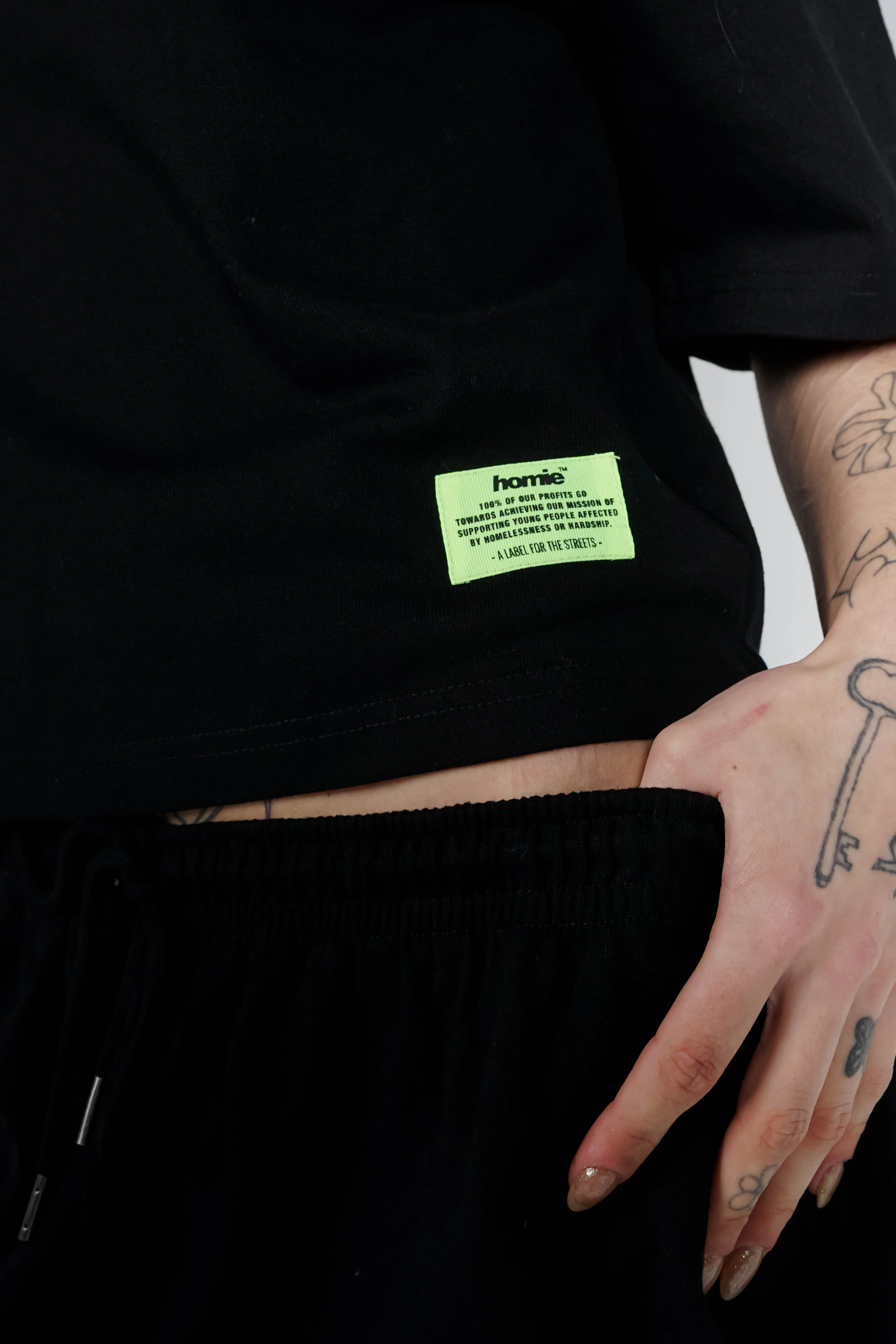 Heavy Weight Cropped Tee - Black - Image 4